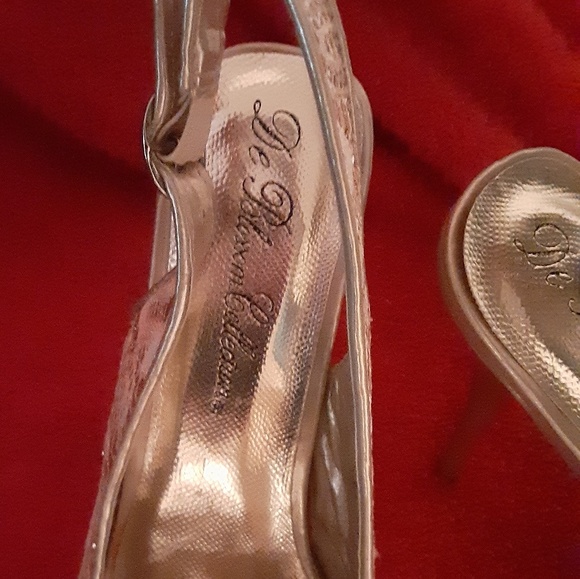 Shoes - Picture 7 of 7